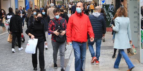 Κορονοϊός: Αυξήθηκαν στους 709 οι διασωληνωμένοι