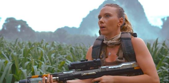 Η Scarlett Johansson τα βάζει με δεινόσαυρους στο πρώτο trailer του Jurassic World Rebirth