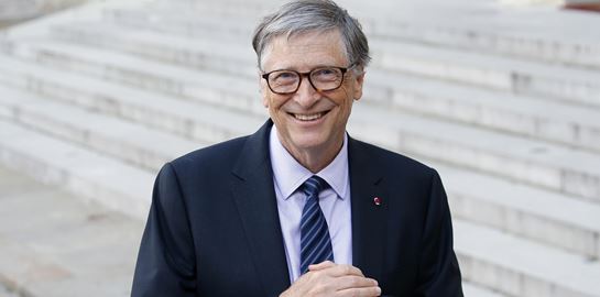 O Bill Gates λέει ότι στο μέλλον θα δουλεύουμε 3 μέρες, εμείς χειροκροτάμε