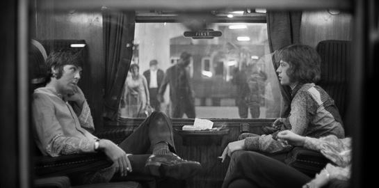 Η αιώνια διαμάχη μεταξύ Beatles και Rolling Stones