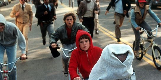 10 Halloween ταινίες για όσους φοβούνται εύκολα