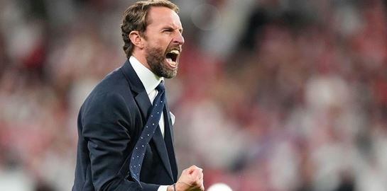 Σε άλλα νέα, ο σωσίας του Gareth Southgate είναι αστυνομικός στη Γερμανία