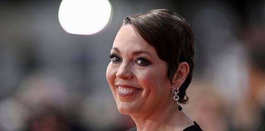 Η Olivia Colman κάτι είχε κλέψει από το σετ του &#39;The Crown&#39;