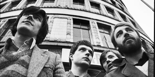 Η 'νέα τάξη' των Joy Division στη μόδα των '70s
