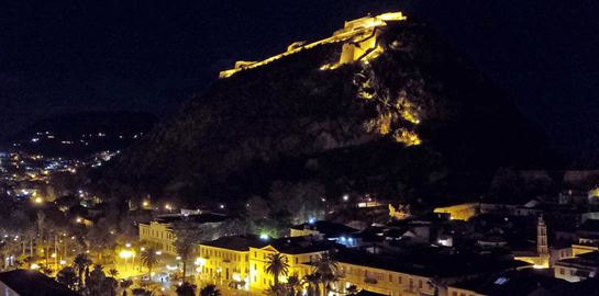 Γιατί τα κρούσματα πέφτουν στα αστικά κέντρα αλλά αυξάνονται στην περιφέρεια