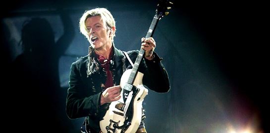 To ελληνικό καλοκαίρι του David Bowie