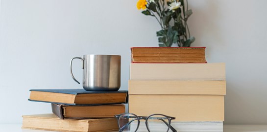 Έλληνες πεζογράφοι που θα διαβάσουμε το Φθινόπωρο