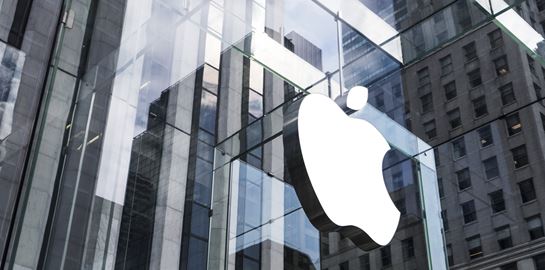 Η Apple παρουσιάζει τα πιο ισχυρά laptops στην ιστορία της