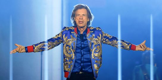 Κανείς δε χορεύει το Moves Like Jagger καλύτερα από τον Mick Jagger