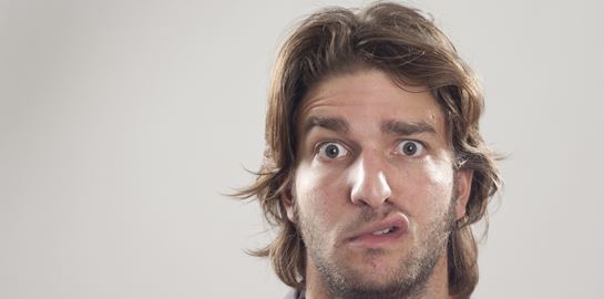 5 σημάδια των ανθρώπων με χαμηλό δείκτη νοημοσύνης, σύμφωνα με την AI