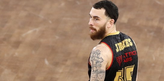 O Mike James δε γεννήθηκε για να πρωταγωνιστεί