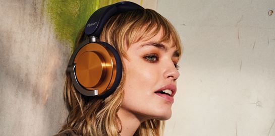 Τα ακουστικά Dyson OnTrac ανεβάζουν την εμπειρία του ήχου στο επόμενο επίπεδο