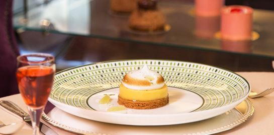 Νέο μενού και γλυκά με την υπογραφή του Madame Fraise στο Τhe Parliament