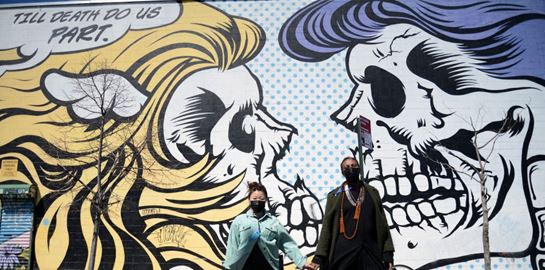 Πότε και πώς θα τελειώνουμε οριστικά με τον κορονοϊό