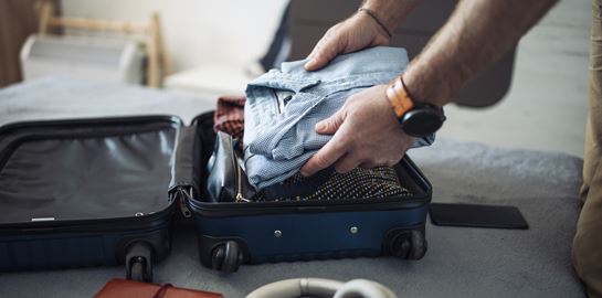 Πώς να μην τσαλακώνονται τα ρούχα σου στη βαλίτσα