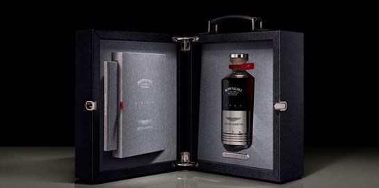 Ένα σπάνιο single malt από την Aston Martin και το Bowmore