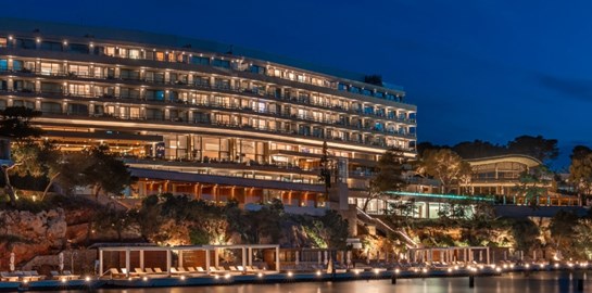 Το αθηναϊκό Four Seasons ανάμεσα στα 50 καλύτερα ξενοδοχεία του κόσμου