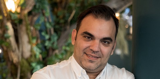 Νίκος Καραθάνος, μαθήματα ζωής και κουζίνας