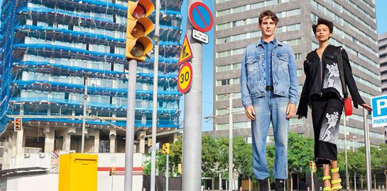 Η Diesel αποθεώνει το denim