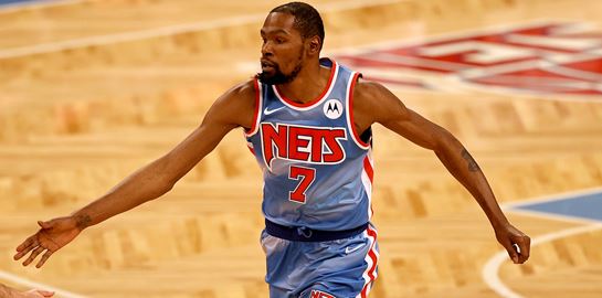 Πάντα κάτι τρέχει με τον Kevin Durant