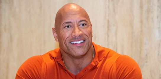 To &#39;ελεύθερο&quot; πρωινό του The Rock είναι μία δική μας cheat day