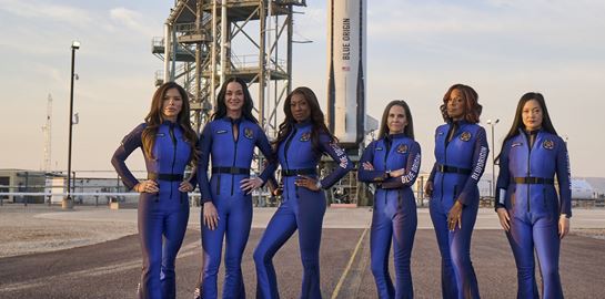 Είναι τόσο προβληματικό που η Katy Perry πήγε στο διάστημα;