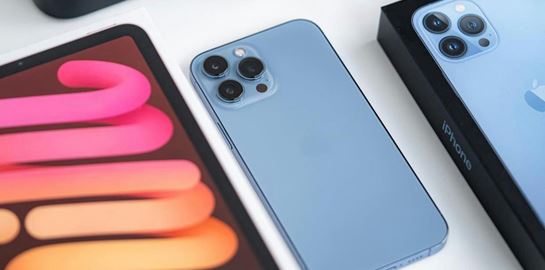 Η πιο έξυπνη αγορά για τα φετινά Χριστούγεννα είναι μια συσκευή "σαν καινούργια"