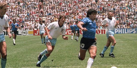 Μετά το χέρι Του, ο Θεός απέδειξε ότι έχει και πόδια