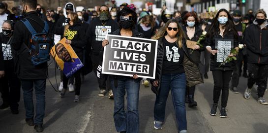 Βραβεία Πούλιτζερ: Ειδική διάκριση στην Darnella Frazier που κατέγραψε τη δολοφονία George Floyd