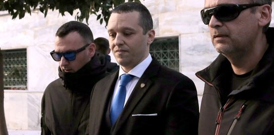 Ο Χρυσαυγίτης Ηλίας Κασιδιάρης, πραγματικός ηγέτης του κόμματος των Σπαρτιατών