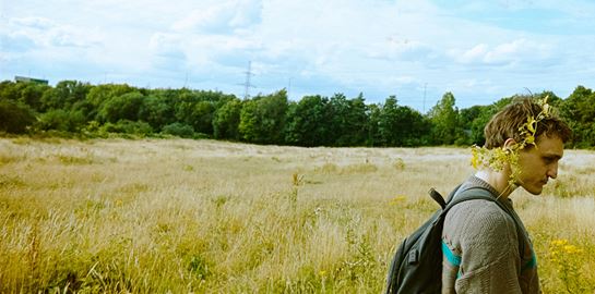 Αποκλειστική συνέντευξη: Στην ταινία Bird ο ηθοποιός Franz Rogowski έμαθε να πετά