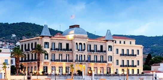 Το πιο εμβληματικό ελληνικό ξενοδοχείο στο Netflix