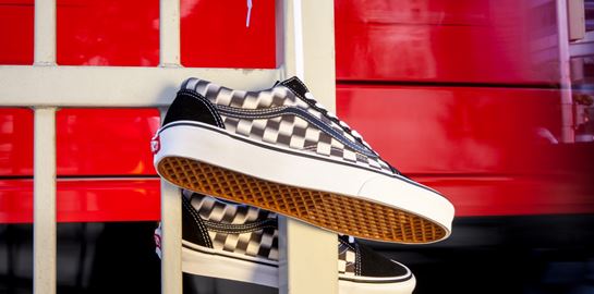 Η Vans &quot;θολώνει τα νερά&quot; με τη νέα της σκακιέρα