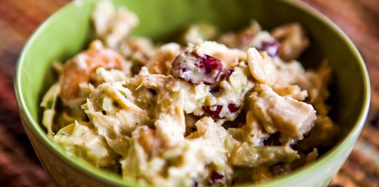 Η πιο νόστιμη σαλάτα με ό,τι περίσσεψε