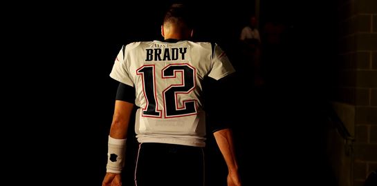 Tom Brady, υποστολή σημαίας