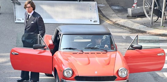 Στο House of Gucci πρωταγωνιστούν (και) τα κορυφαία αμάξια των 70s