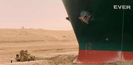 Σε άλλα νέα, το Ever Given ξανακόλλησε στο Σουέζ