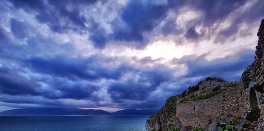 Σε εξέλιξη η κακοκαίρια Ιανός