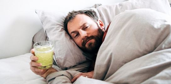 Γιατί δεν πρέπει ποτέ να πέφτεις για ύπνο μεθυσμένος