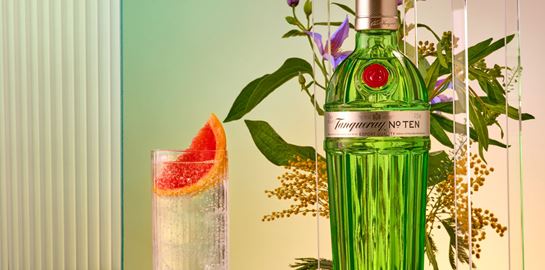 305 μπαρ σε όλη την Ελλάδα σε περιμένουν για aperitivo