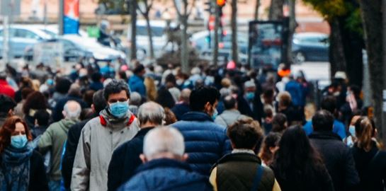 Κορονοϊός: Εσπασε το φράγμα των 500 διασωληνωμένων