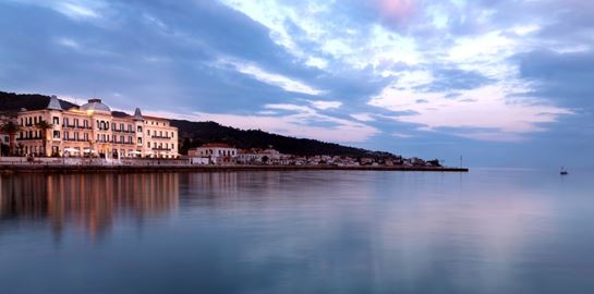 Η εμπειρία του πιο εμβληματικού ελληνικού ξενοδοχείου