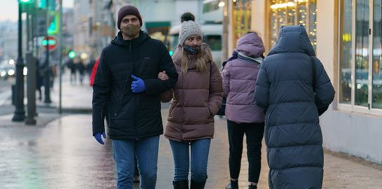 Κορονοϊός: Σταθερά πάνω από 100 οι θάνατοι
