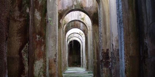 Η Piscina Mirabilis στη Νάπολη μεταμορφώνεται σε μουσείο σύγχρονης τέχνης