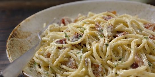 Το κόλπο που εγγυάται την τέλεια καρμπονάρα