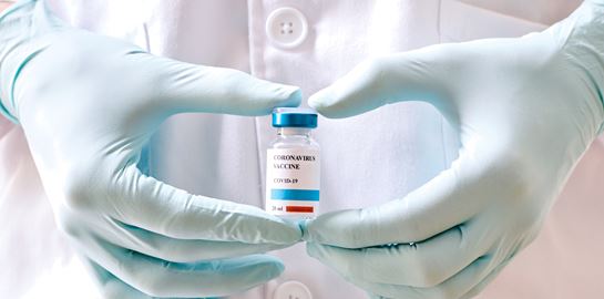 Χρειάζονται 8.000 αεροσκάφη για μεταφορά εμβολίων σε όλο τον κόσμο