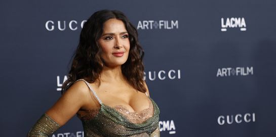 Salma Hayek, έχεις και πάλι την προσοχή μας