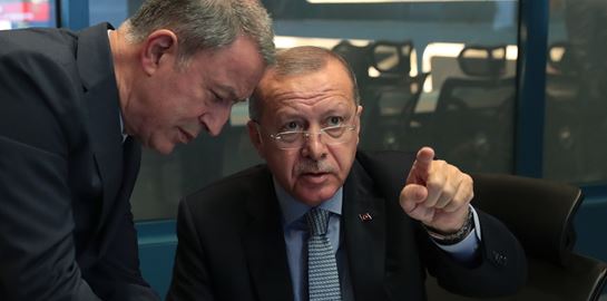 Τουρκική &quot;επίδειξη ισχύος&quot; στο Αιγαίο με βαθύτερα αίτια