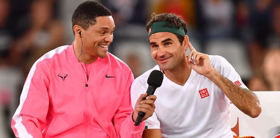 O Roger Federer και ο γύρος της Ελβετίας με τον Trevor Noah