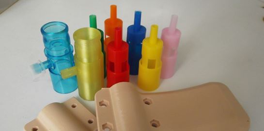 Ελληνες ερευνητές δημιουργούν μάσκες με 3D εκτυπωτές